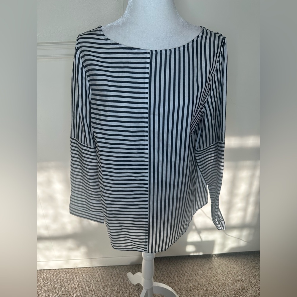 Chicos Size 1 No Iron Pullover Mixed Multi Stripe size S